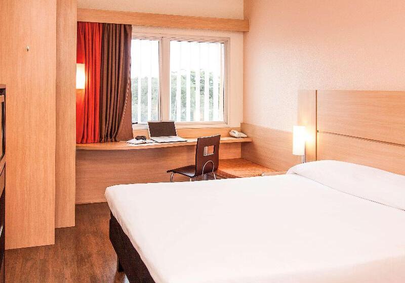 Люкс, Kata Sea Breeze Resort   Sha Plus