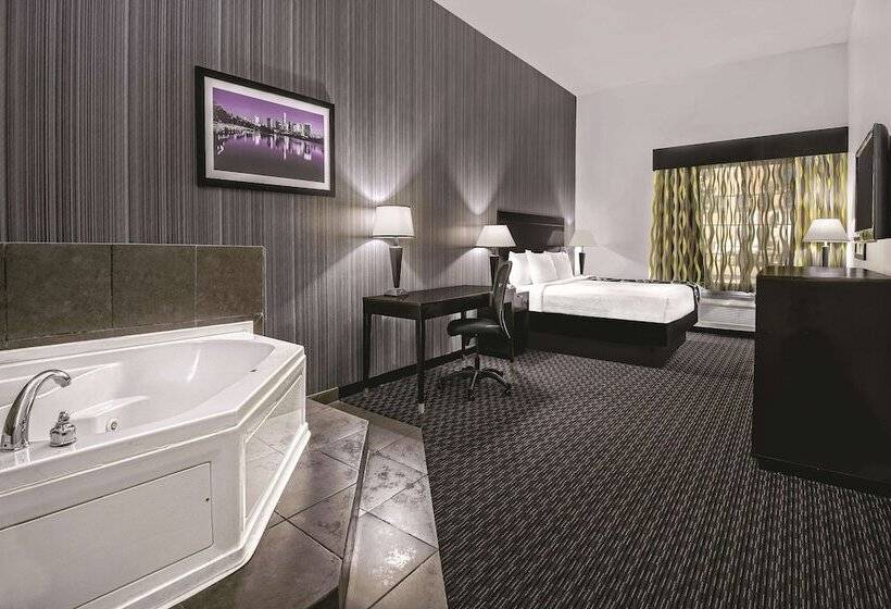 Номер Премиум, La Quinta By Wyndham Austin   Cedar Park