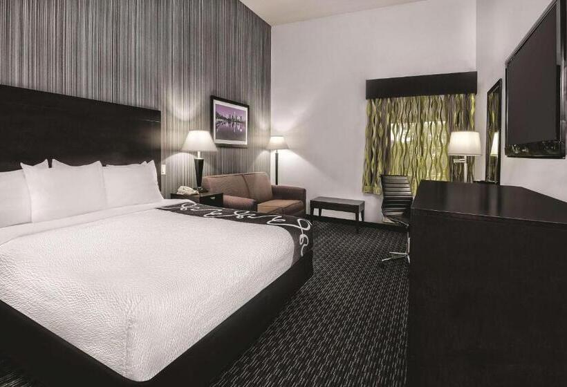 Номер Deluxe Кровать Кинг, La Quinta By Wyndham Austin   Cedar Park