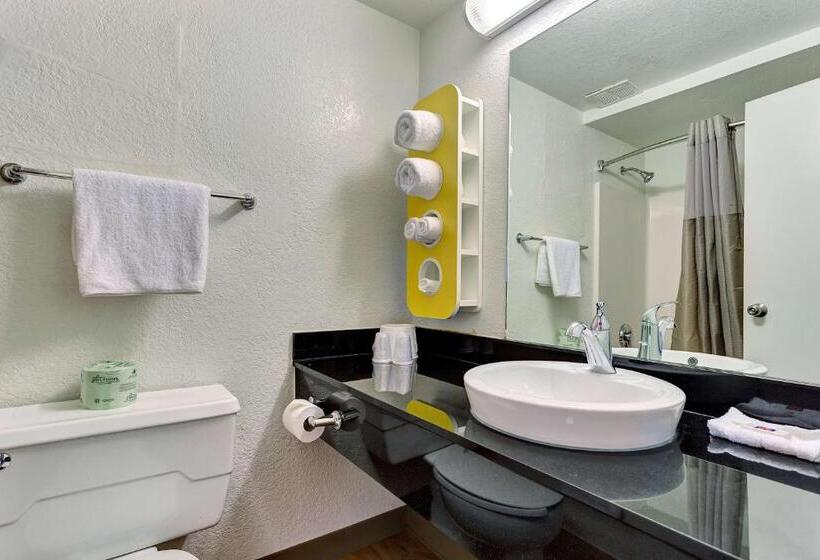 Стандартный Номер Кровать Кинг, Motel 6 Belmont, Ca   San Francisco   Redwood City