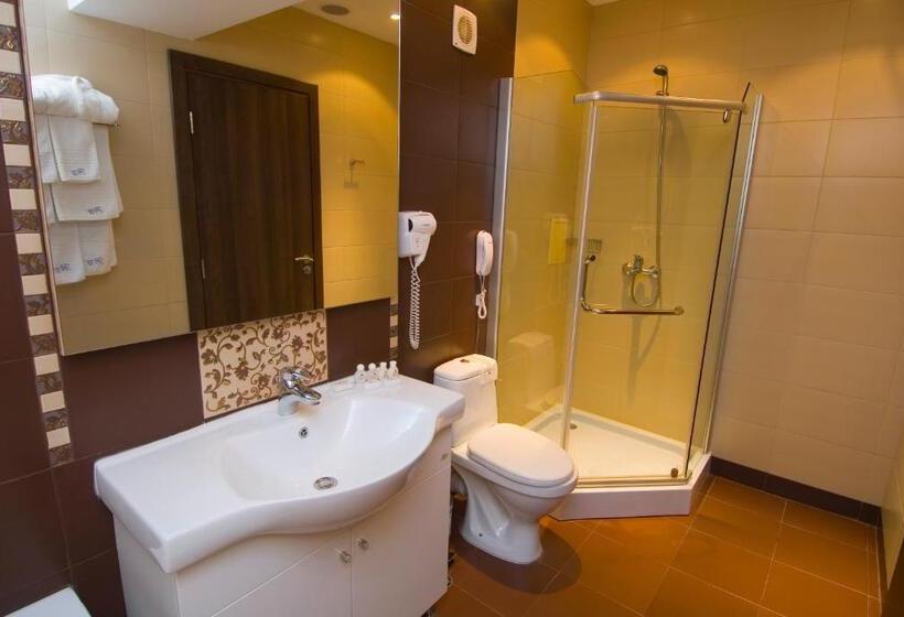 Люкс, Radina's Way Hotel