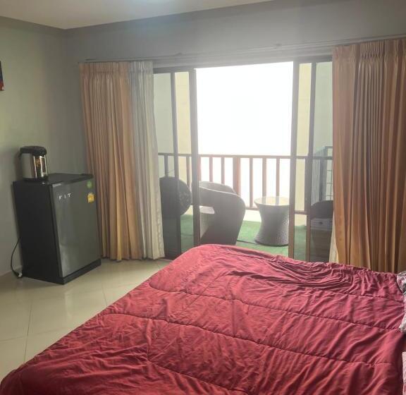 اتاق لوکس با بالکن, Jomtien Beach Hostel & Guesthouse