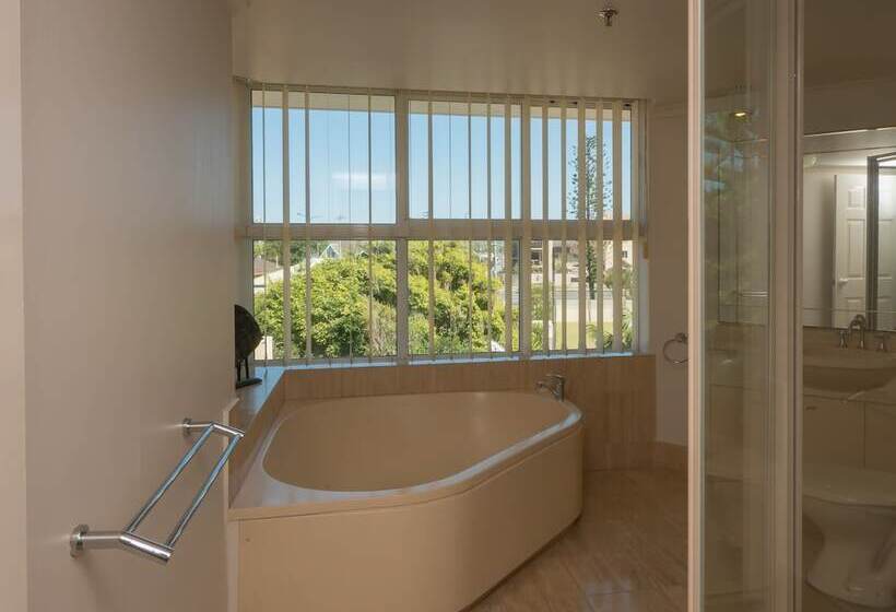 Апартаменты 1 Спальня, Burleigh Surf Apartments