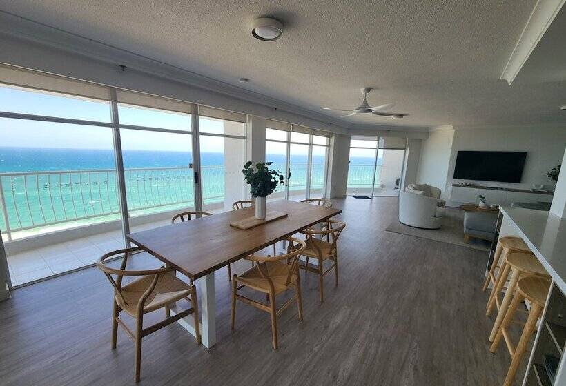 Апартаменты Superior 2 Спальни, Burleigh Surf Apartments