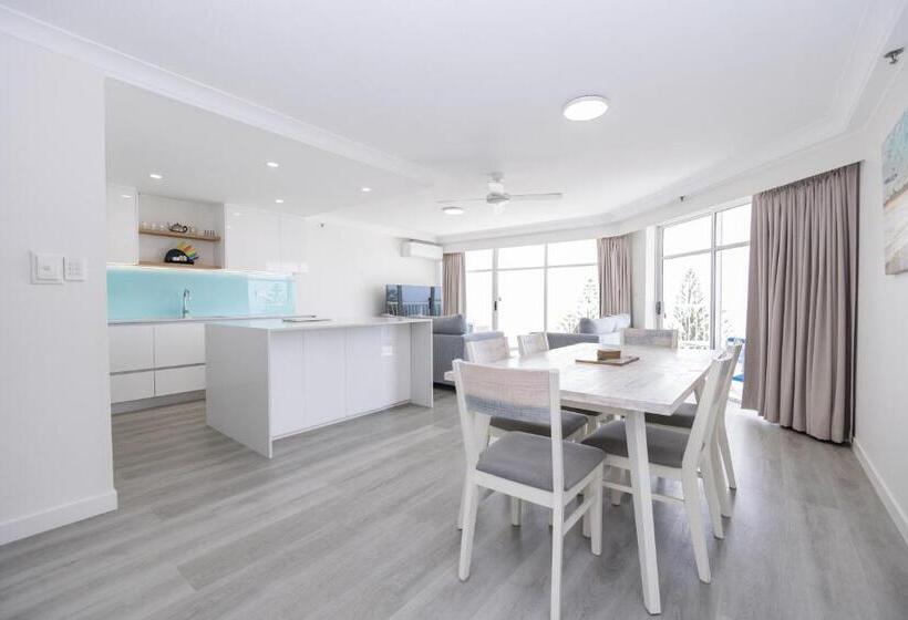Апартаменты Ejecutiva 2 Спальни, Burleigh Surf Apartments