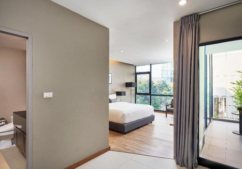 풀장 전망 디럭스 룸, Altera Hotel And Residence By At Mind