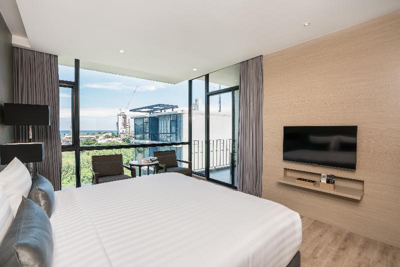 디럭스 룸, Altera Hotel And Residence By At Mind