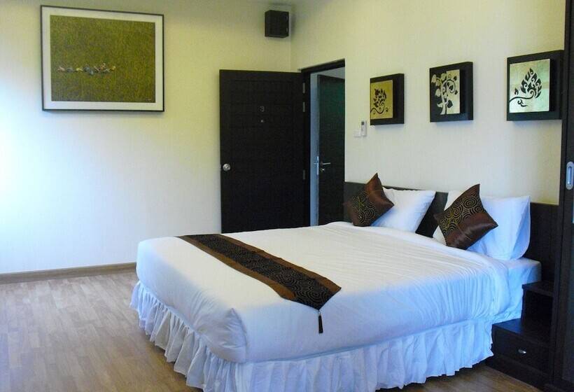 سوئیت با چشم‌انداز رودخانه, Monsane River Kwai Resort
