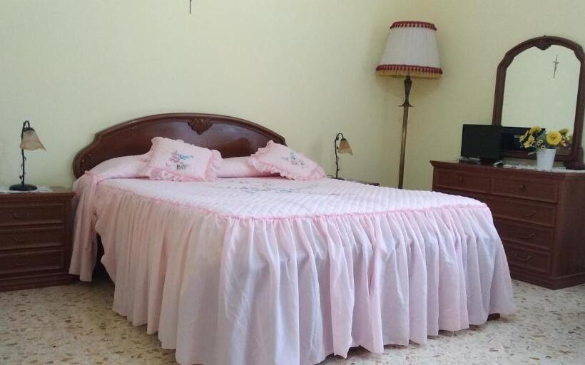 Четырехместный Номер Стандарт с Балконом, Michela Home