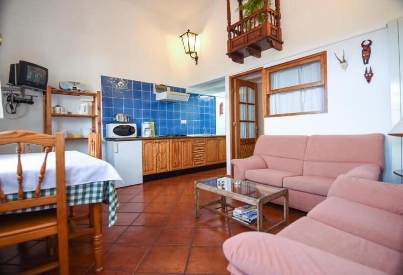 Апартаменты 1 Спальня с Террасой, Casa Victor