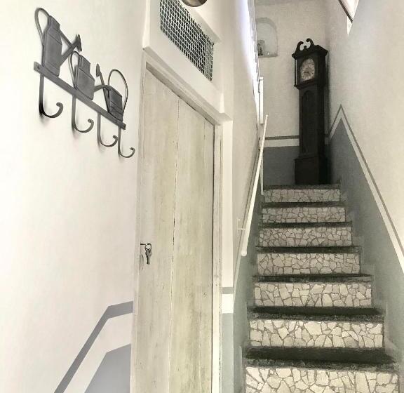 スタンダードルーム, Vesuvio Rooms