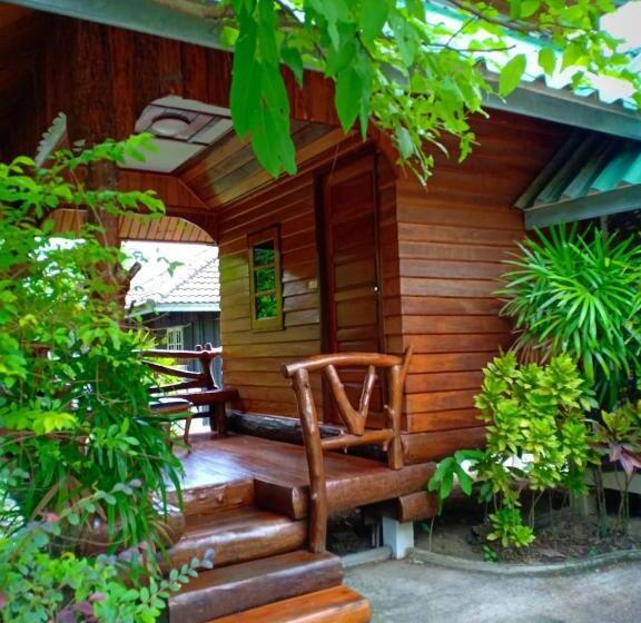 اتاق استاندارد با چشم‌انداز باغ, Magmai Homestay & Tower