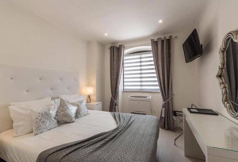 اتاق استاندارد, Suites @ Portarade