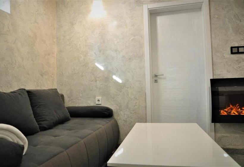 Апартаменты 1 Спальня, Ema Artistic House
