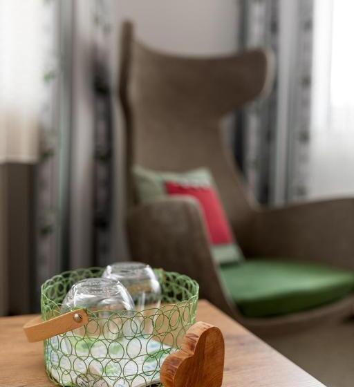 이코노미 룸, Landhotel Traube