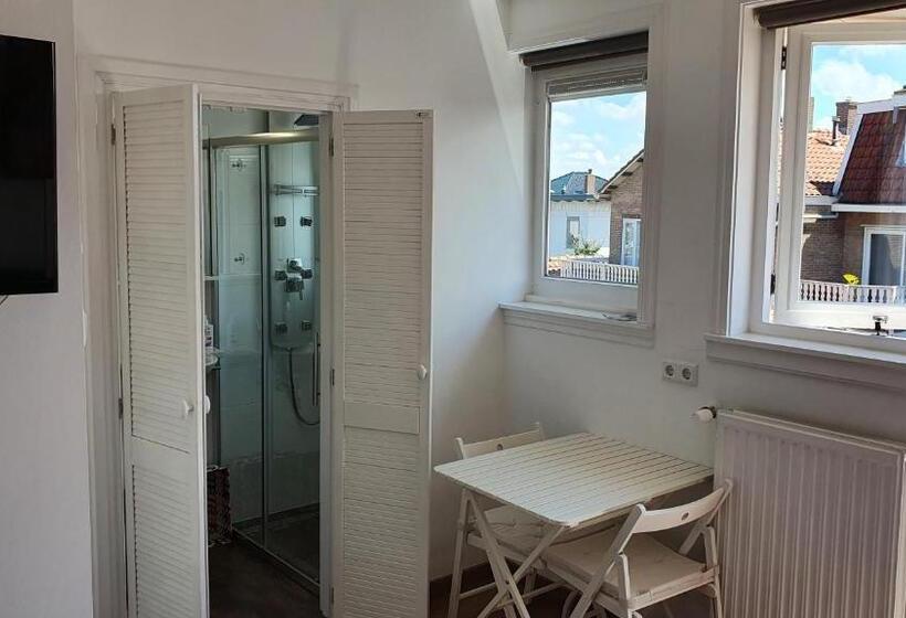 标准间带阳台, Guesthouse Zandvoort