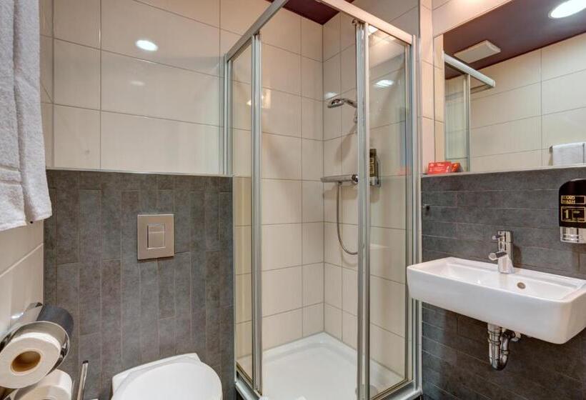 스탠다드 트리플 룸, Meininger Hotel Wien Downtown Sissi