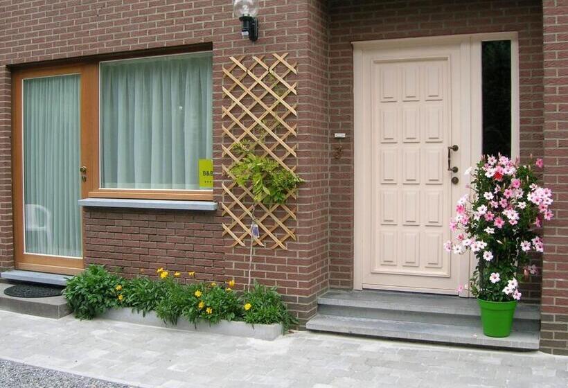 اتاق استاندارد, Liry S Home