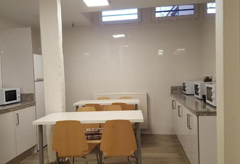 ファミリールーム, Albergue Logroño Centro