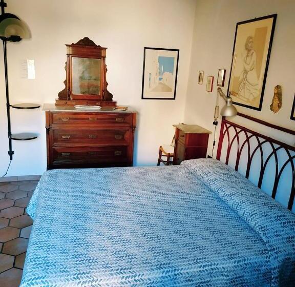 Standard room with outdoor bath, B&b La Pieve   Locanda Per Viandanti
