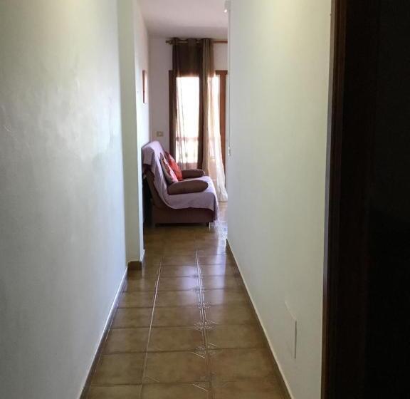 اتاق خانوادگی با چشم‌انداز دریا, Apartamentos Playamar