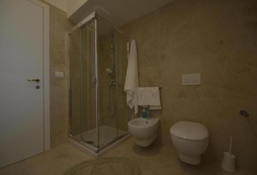 Standard room with outdoor bath, B&b Dei Ciclopi