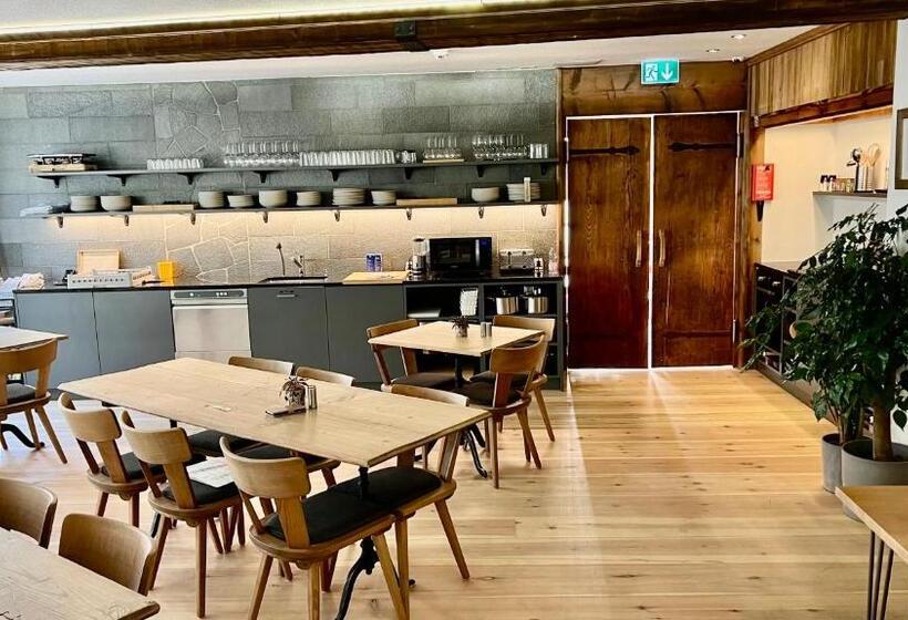 标准间, Spannort Family Home With Common Kitchen And Self Check In