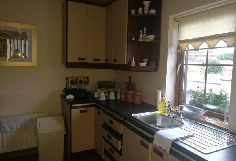 Номер Deluxe, Assaroe House