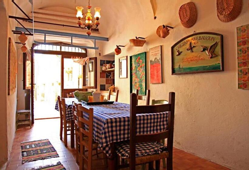 Апартаменты 2 Спальни, Casannunziata   Appartamento Con 2 Camere No Cucina