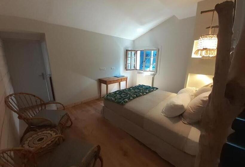 Family Suite, Dorre Pean