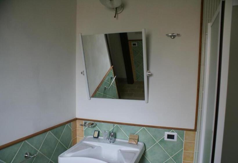 Habitación Estándar Cama King Adaptada para personas con movilidad reducida, Agriturismo Murà