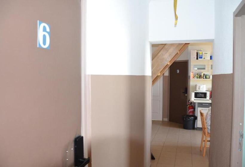 Четырехместный Номер Economy, Country House Reem