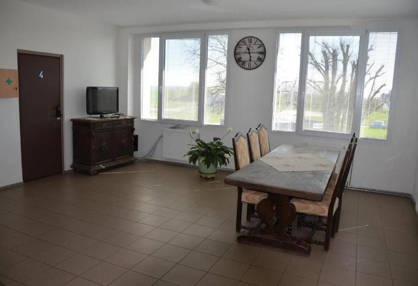 Апартаменты 3 Спальни, Country House Reem