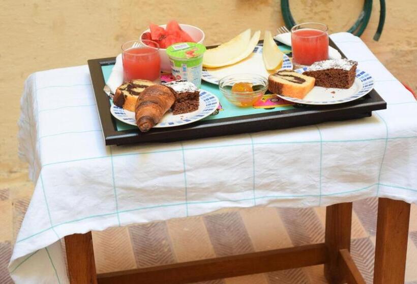 اتاق استاندارد, Maria Townhouse Heart Of Victoria B&b