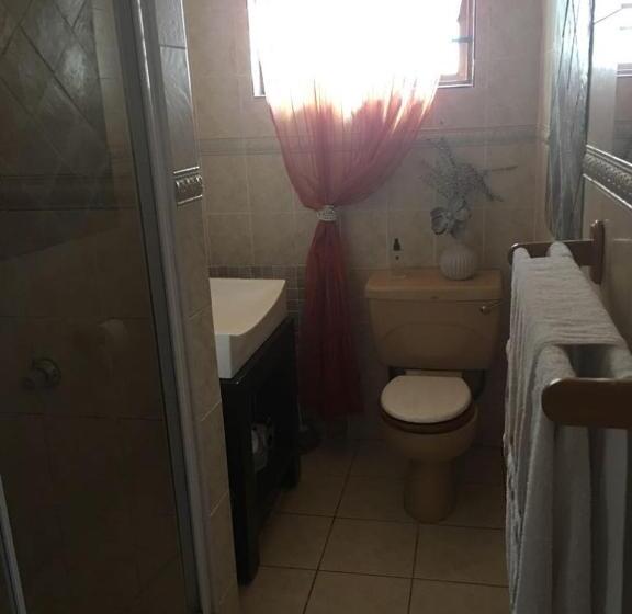 プールビュースタンダードルーム, Walmer Heights Guest House