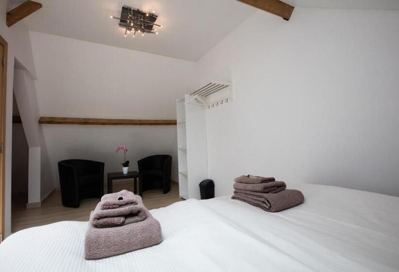 Family Suite, Elysian