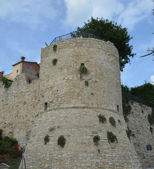 Номер Стандарт с Балконом, Il Torrione