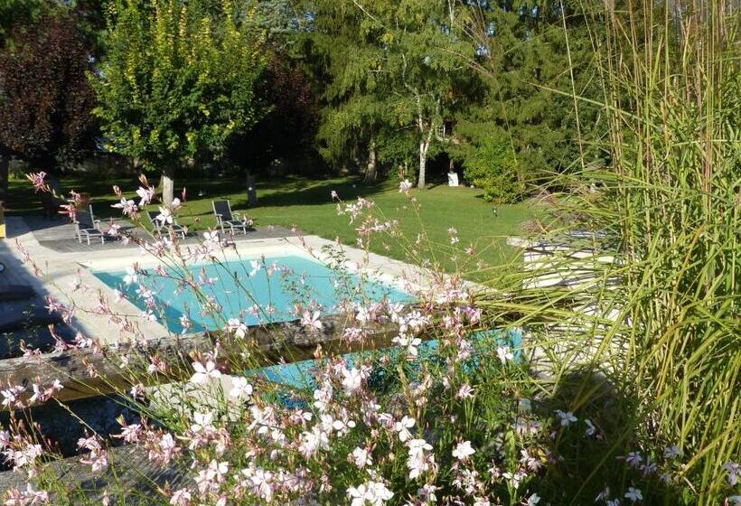 Семейный Номер Вид на Сад, Manoir De La Vigneraie