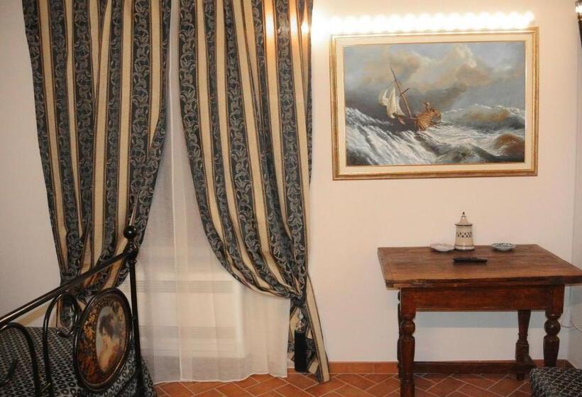 اتاق استاندارد سه نفره, Antiche Dimore San Felice