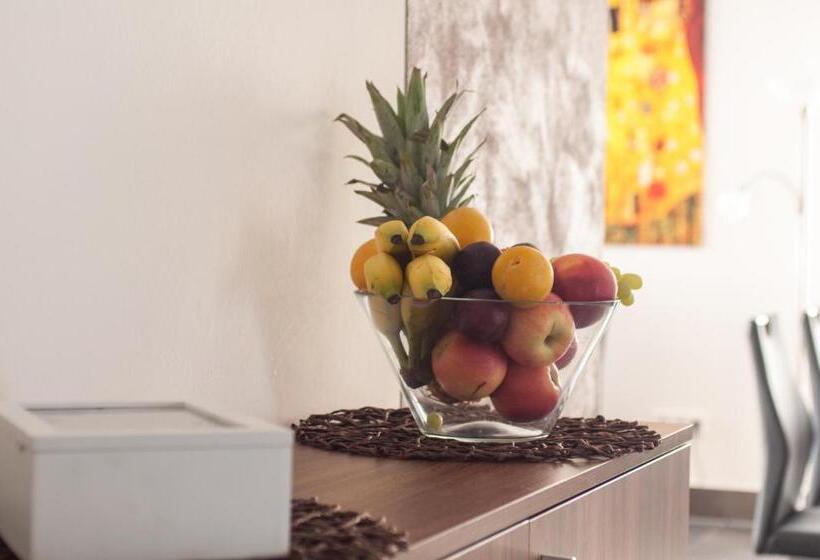 דירה בת חדר שינה 1 עם מרפסת, Komfortable Apartment Wohnung