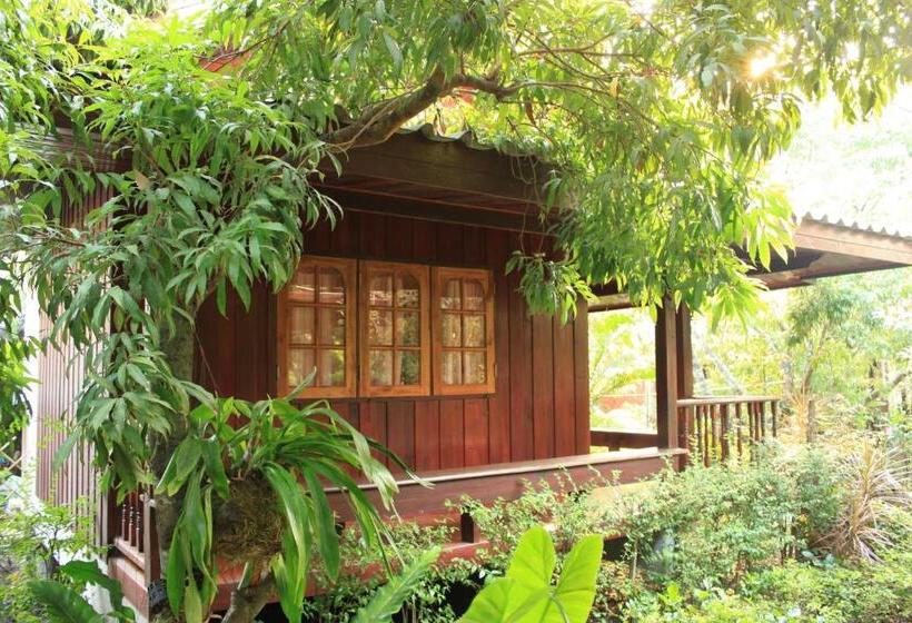 スタンダードトリプルルーム, Baansuan Lychee Maeklong Resort Ampawa