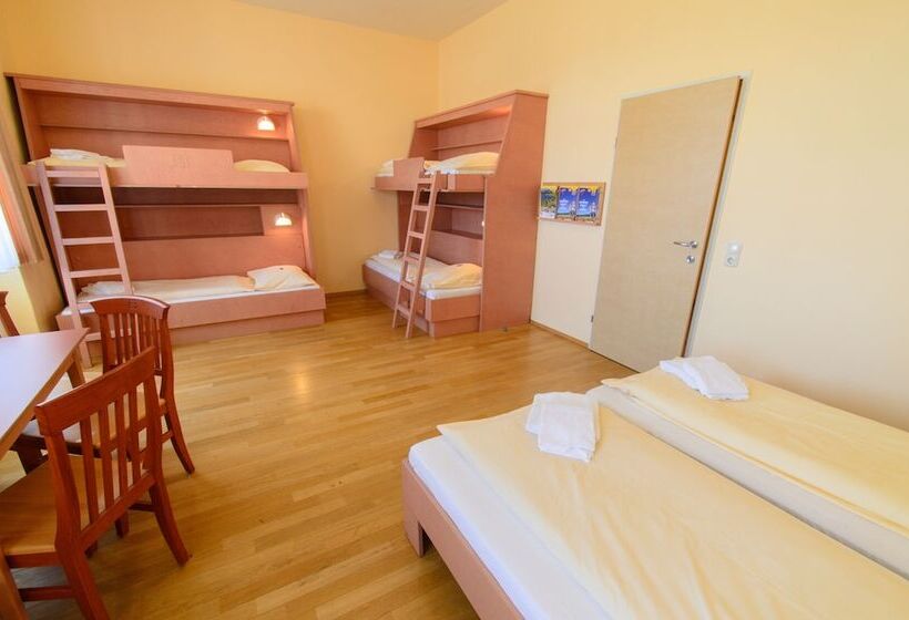 Четырехместный Номер Стандарт, Jufa Hotel Seckau