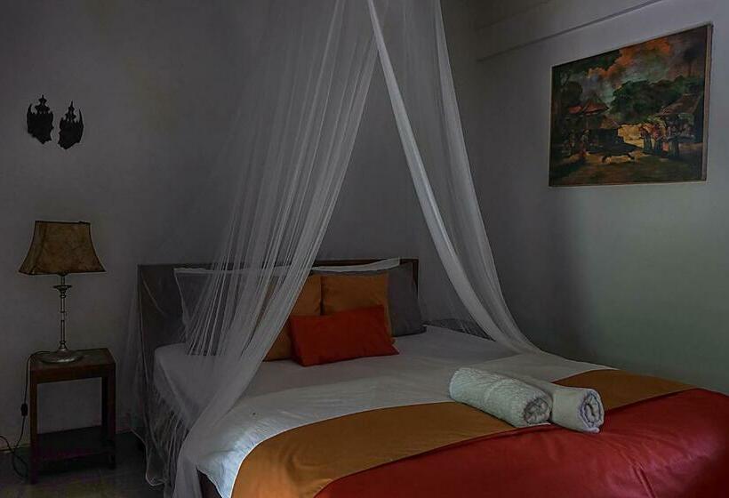 Номер Deluxe с Террасой, Ayu Hotel Karimunjawa