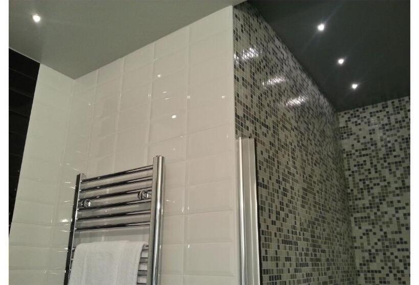 Трехместный Номер Стандарт с Балконом, B&b Diamante Raro