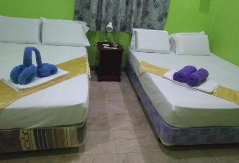 Четырехместный Номер Стандарт, Sascha S Resort Oslob