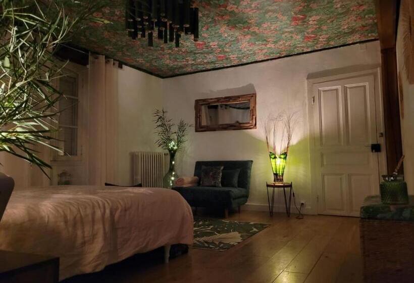 디럭스 룸, Manoir Des Pélies