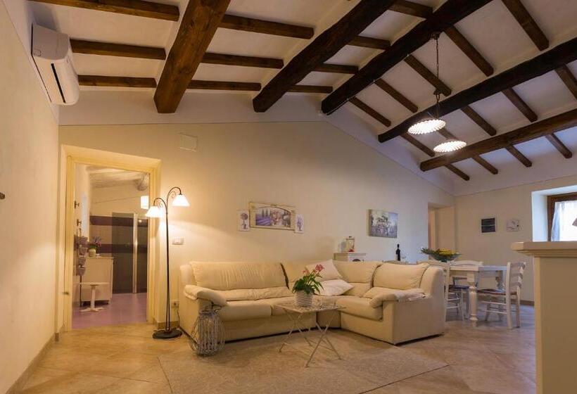 2 Bedroom Apartment Garden View, Terra Di Cortona