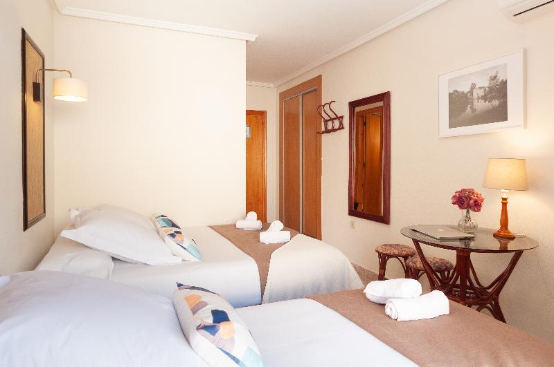 スタンダードルーム, Higueron Hotel Malaga, Curio Collection By Hilton