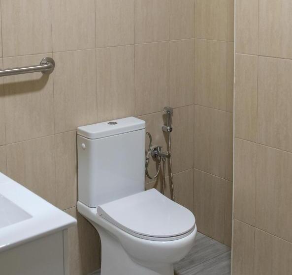 اتاق استاندارد سه نفره, Hostal Tartessos