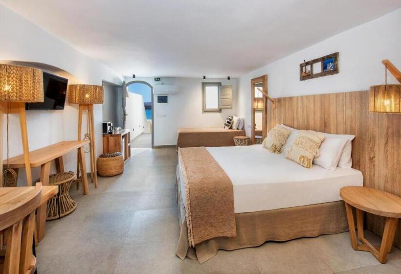اتاق استاندارد سه تخته با چشم‌انداز, Kokkinos Villas